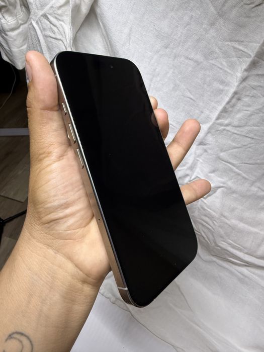 Iphone 16 pro usado