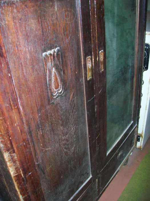 Старинный шкаф конца 19-начала 20 века