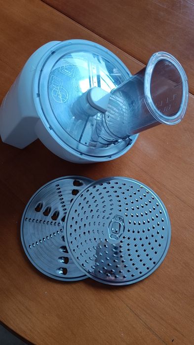 Przystawka szatkująca do Bosch MUM 5 plus 3 tarcze