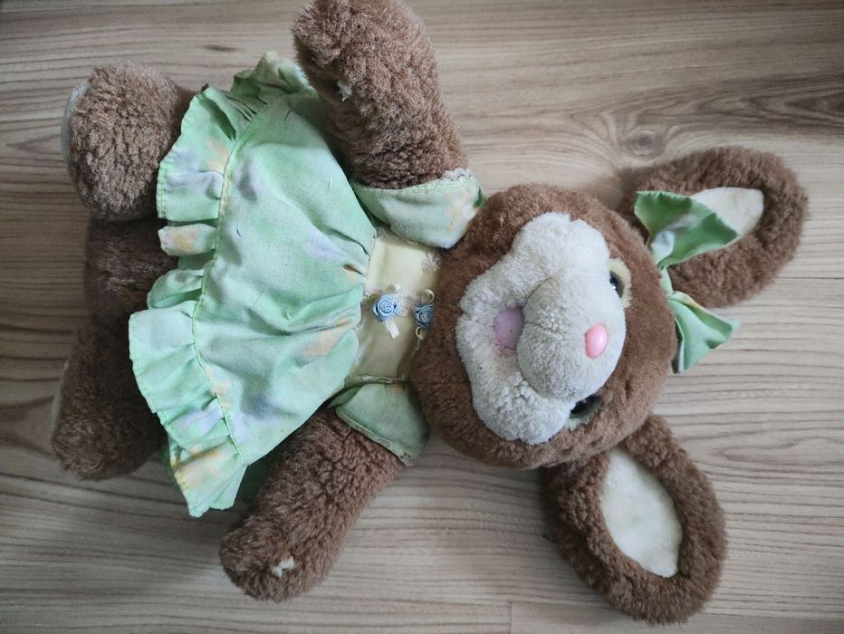 Мʼяка іграшка,заєць.