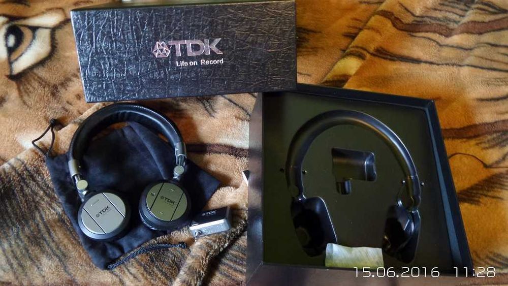 Słuchawki  Bezprzewodowe TDK WR700