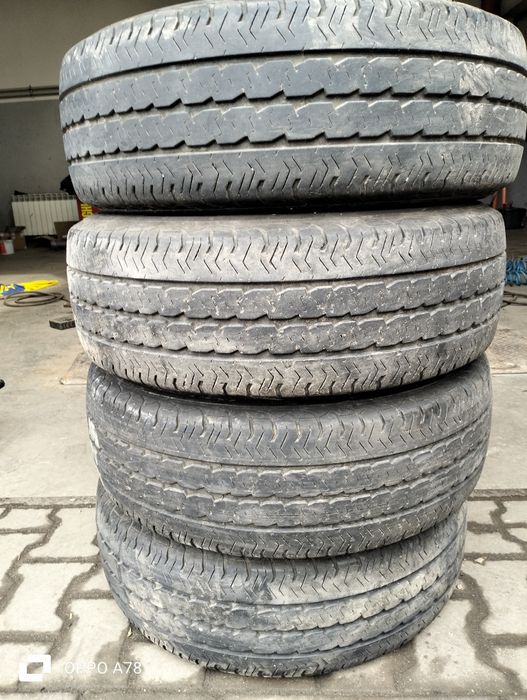 Opony 225/70R15C Pirelli