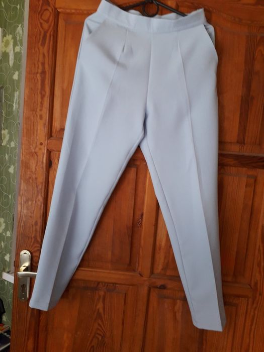 Продам Костюм голубой