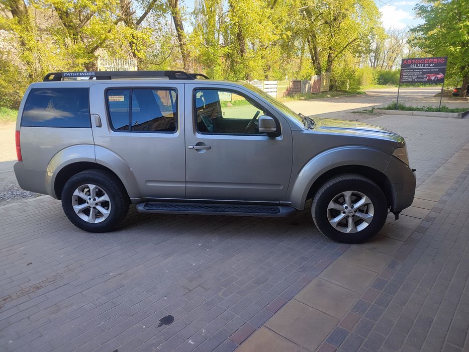 Nissan pathfinder 4x4
