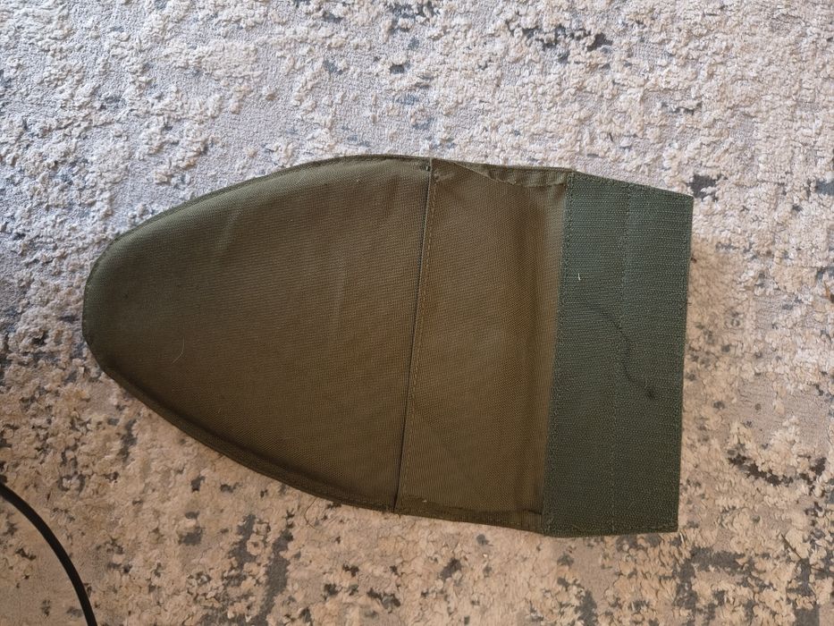 Najajnik olive do kamizelki