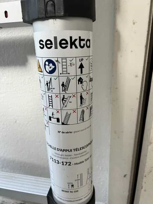 Escada telescópica em alumínio 8+1 DEGRAUS 2.9M