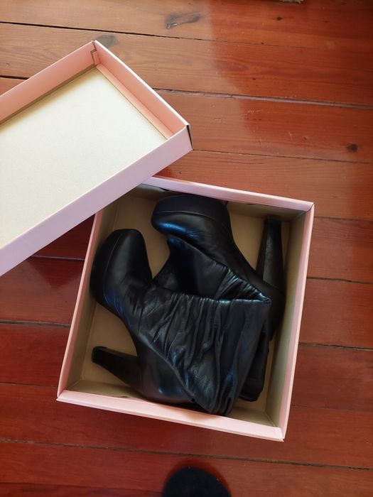 Botas senhora em pele