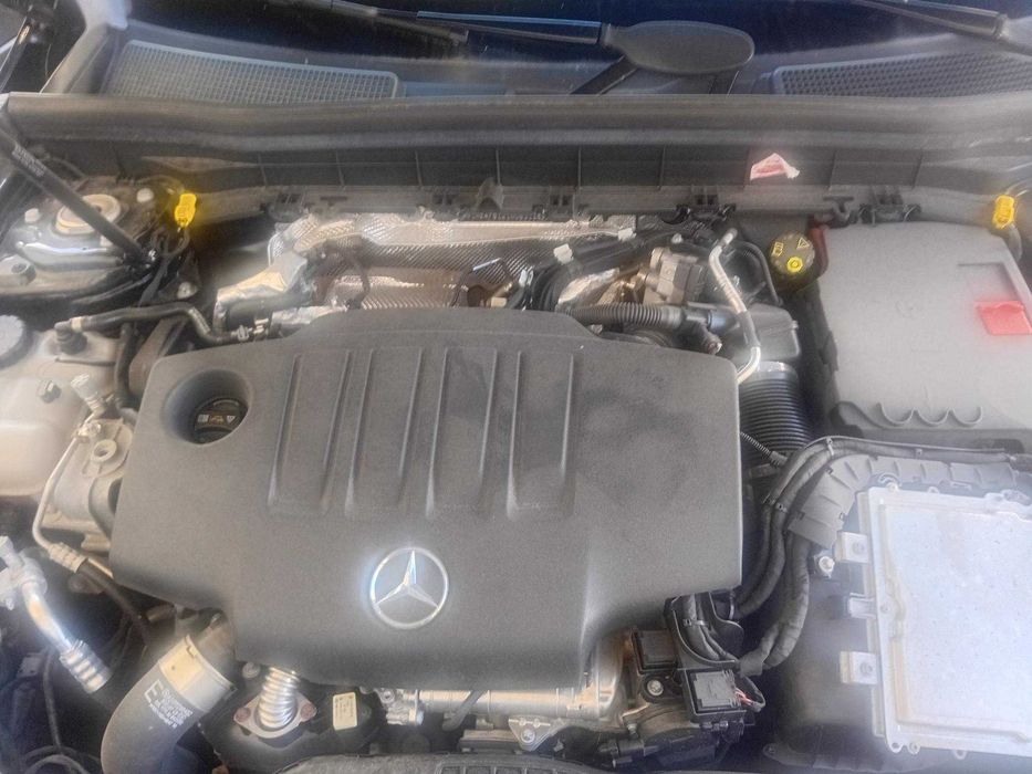 Mercedes GLB 200