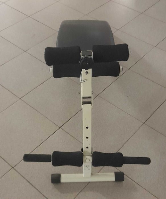 Banco para fazer abdominais