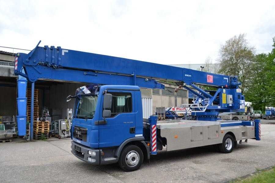 Klaas K31-40 TS z dwuosobowym podestem roboczym, 2011 rok, MAN 12.220