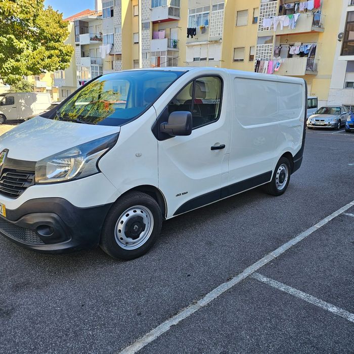 Renault Trafic Frio Garagem -20*