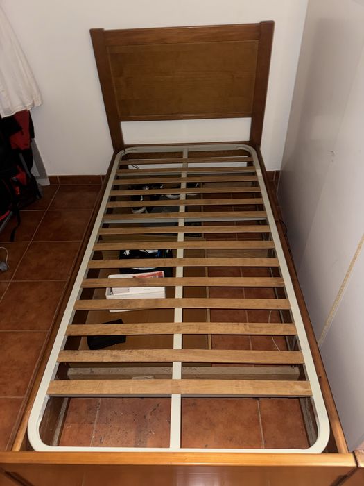 Cama de solteiro