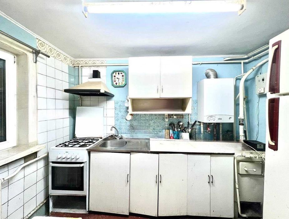 Продам вінтажний будиночок 77кв.м+17 соток з виходом до озера.