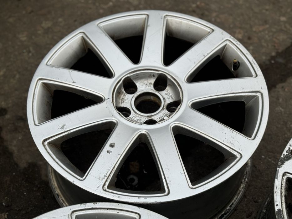 Титани R18 audi 5x112 E43 Диски skoda Passat B6 golf колеса