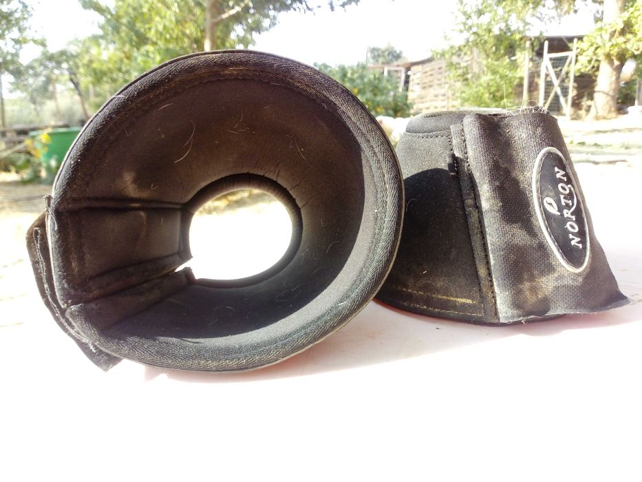 Cloches pretas Norton