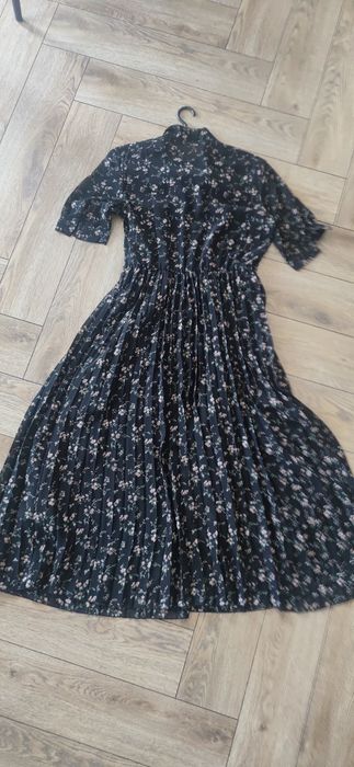 Sukienka midi rozmiar 36 może być jako ciążowa