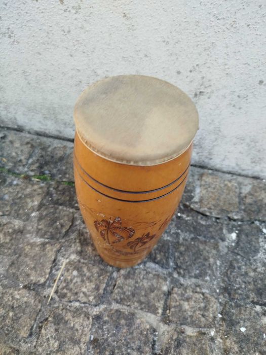 Djembé de cuba antigo mas como novo