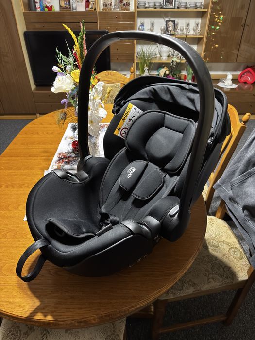 Britax Romer z bazą!