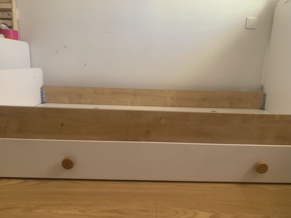 Cama de criança com gaveta e colchão incluido 1.80x80