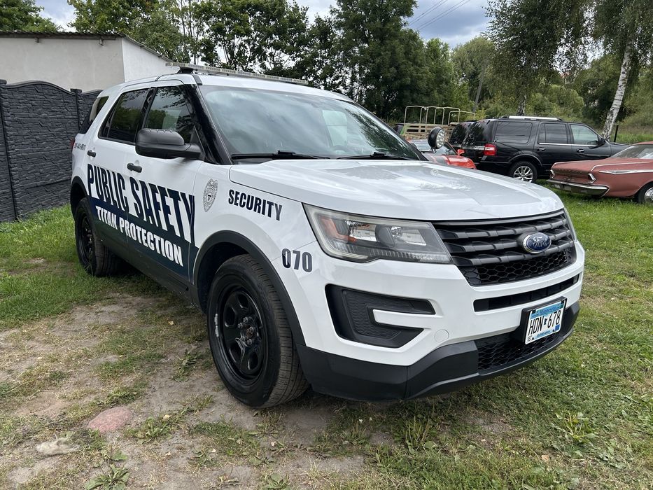 Ford explorer interceptor z Usa Rarytas