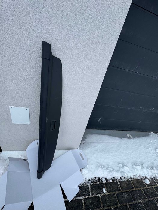 Roleta bagażnika oryginalna Touran 2004