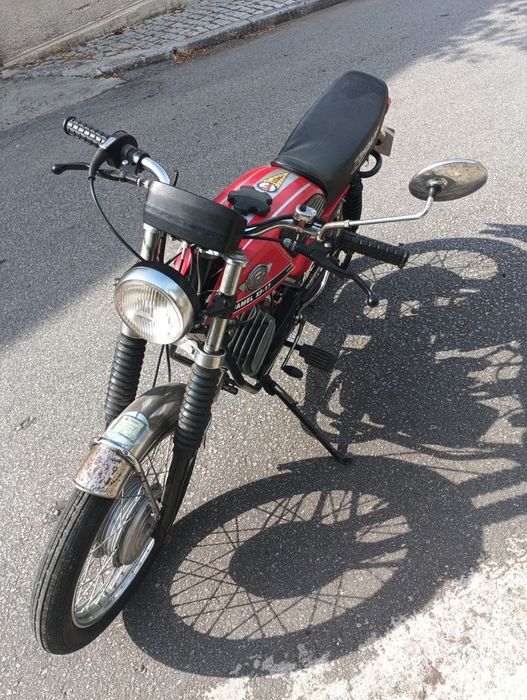 Vendo motorizada