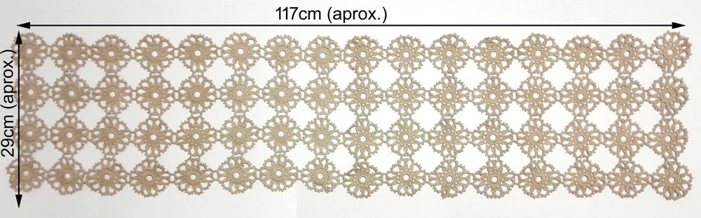 Naperon / caminho de mesa de renda antigo (artesanal) - Actualizado