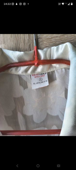 Elegancka biała koszula perłowe guziki vintage
