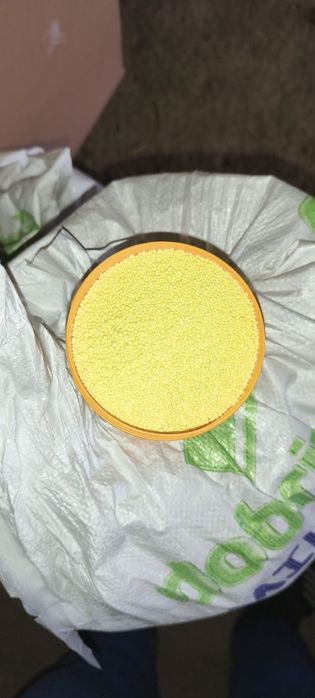 Сірка гранульована для лохини,винограду,та іншого.