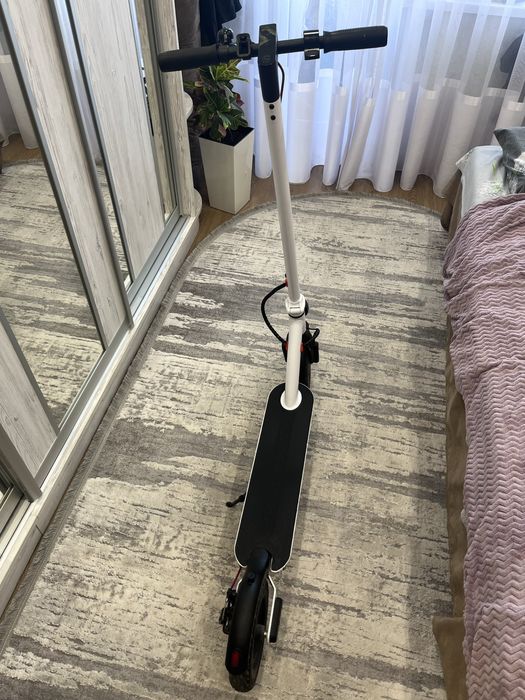 Терміново продам електросамокат CROSSER E9