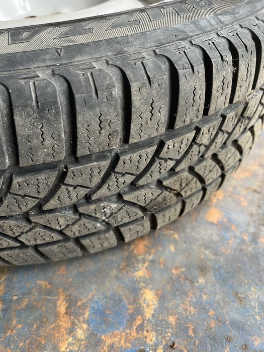 Колесо в зборі до ВАЗ 2106-07 зима