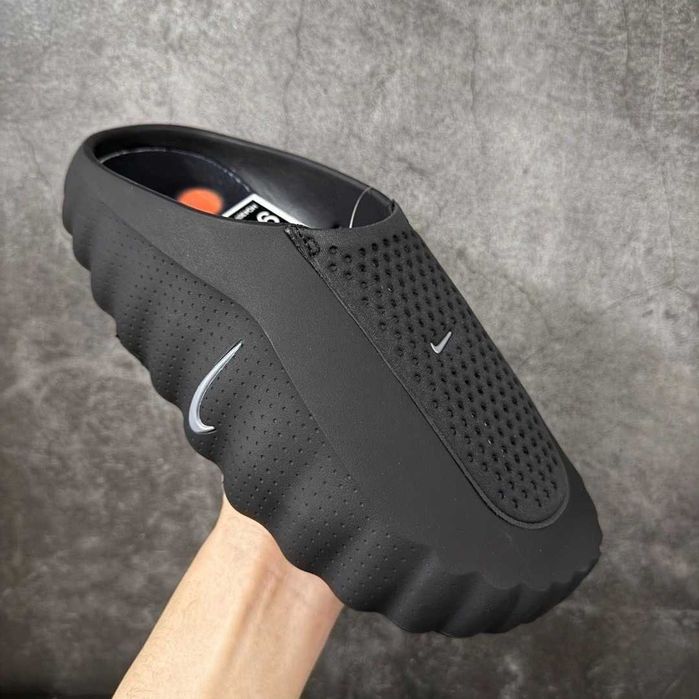 Nike Mind 001 Triple Black R.39