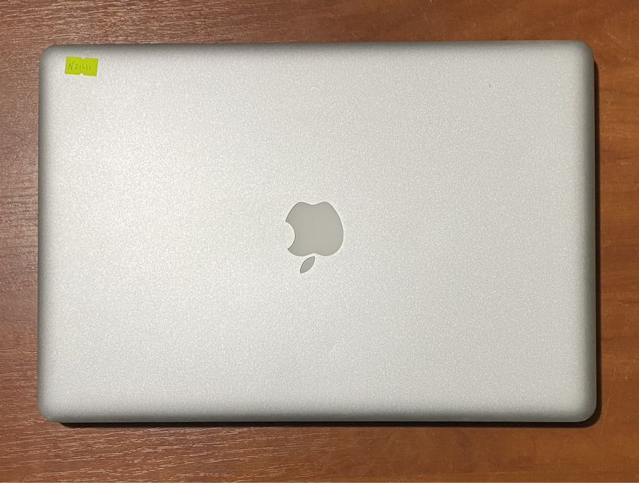Ноутбук MacBook A1286 15.4"/4GB RAM/500GB HDD/i5CPU! N2141