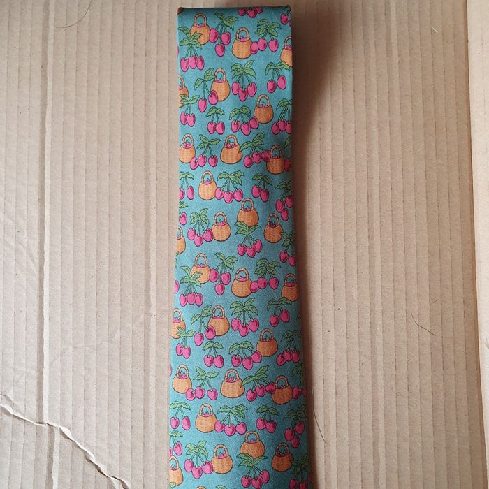 Krawat męski czereśnie jedwab (k-9)