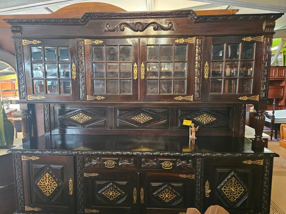 Grande móvel em madeira maciça, estilo Holandes - óptimo estado geral