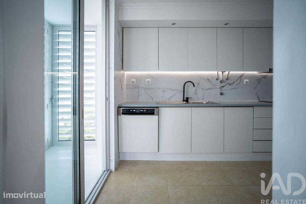 Apartamento T2 em Marvila de 84 m2