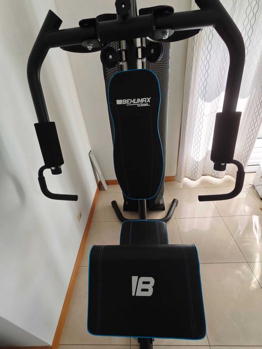 Máquina multi estação Multigym 400