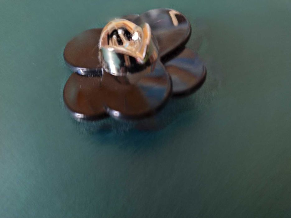 Damska broszka , przypinka