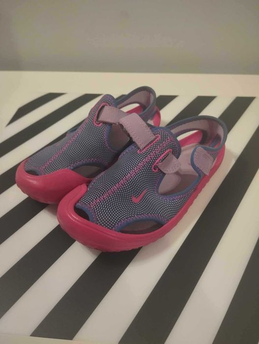 Sandałki dziewczęce Nike