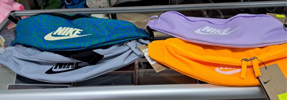 Бананка nike hash bags