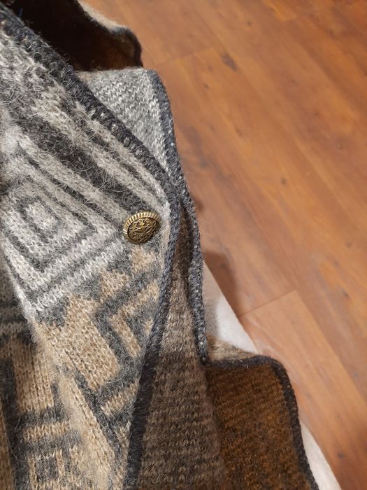 Płaszcz, ponczo z czystej wełny rozm uniwersalny