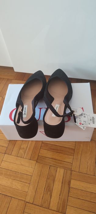 Nowe czółenka marki Stradivarius