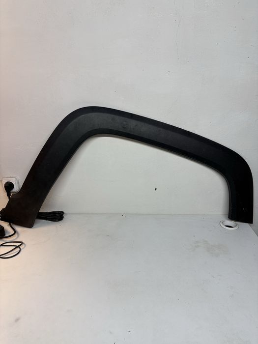 Накладка арка переднего правого крыла Jeep Renegade оригинал