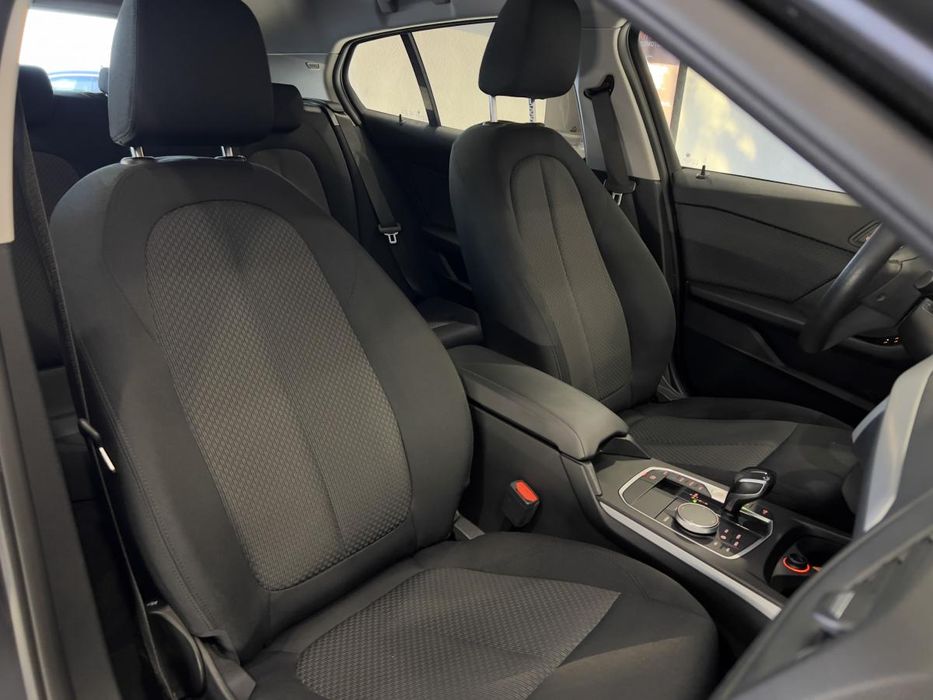 BMW 116 d Advantage - Cx Automática / LEDs