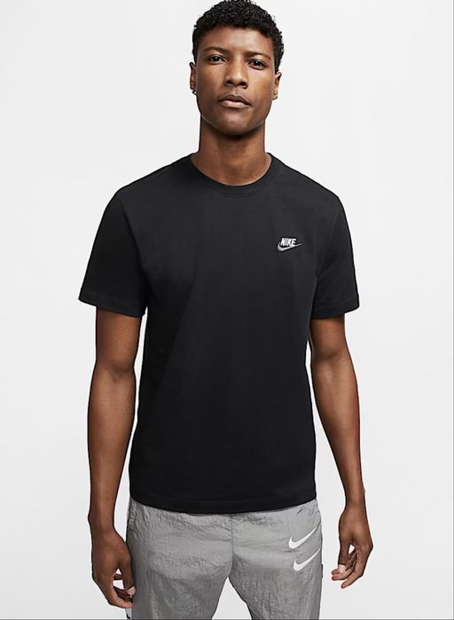 Nike Sportswear Club