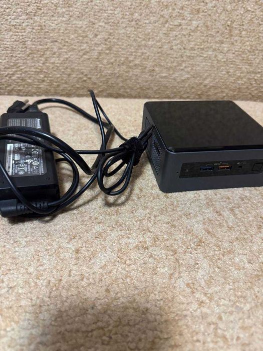 Міні-ПК Intel NUC 8 Intel Core i5-8259U 8gb ssd 120gb