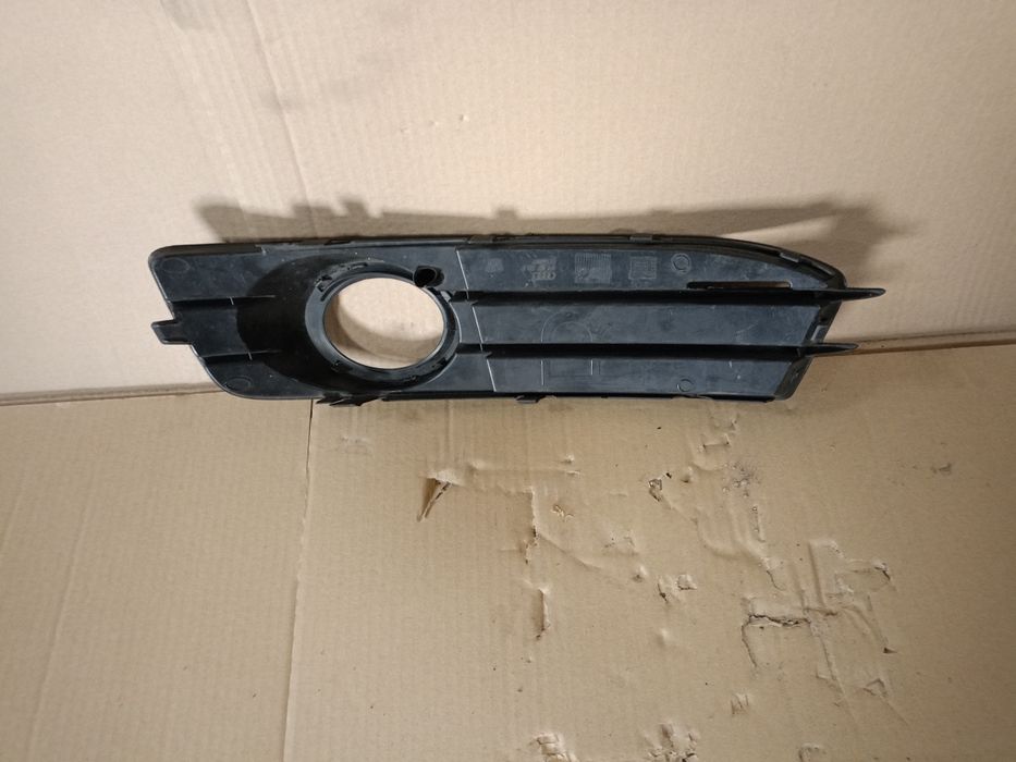 A3 8p lift kratka zderzaka S-Line prawa oryginał