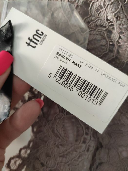 Piękna długa suknia tfnc London