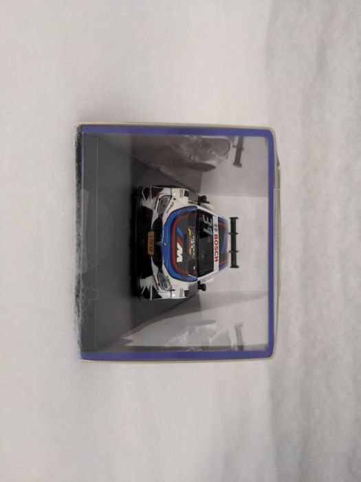 Kolekcjonerski model BMW M4 DTM 1/43 M