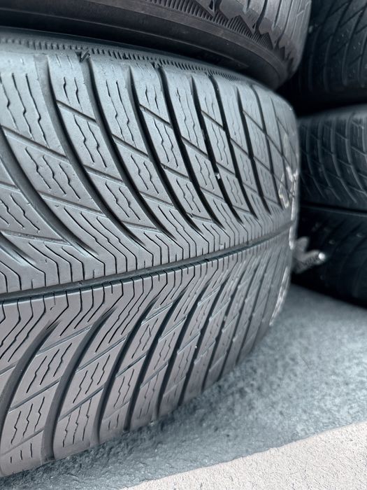 235 55 19 Michelin Pilot Alpin 5 85% 2022 Шини Зима